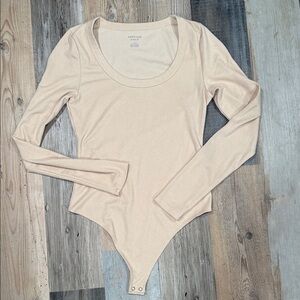 American Eagle Outfitters Cream Long Sleeve Bodysuit